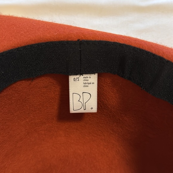 BP 100% wool hat in rust color - Picture 4 of 5
